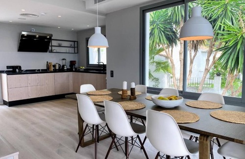 Marbella House | Modern 6-Bedroom Finca in Marbella with Ocean Views