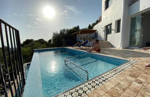 Marbella House | Modern 6-Bedroom Finca in Marbella with Ocean Views