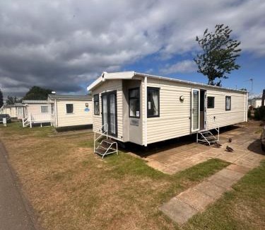 Hunstanton House | Modern 6 birth caravan Hunstanton Norfolk