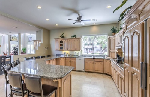 Spring Valley Villa | Spacious Villa with Private Court, Pool & Guest Rating 9.2