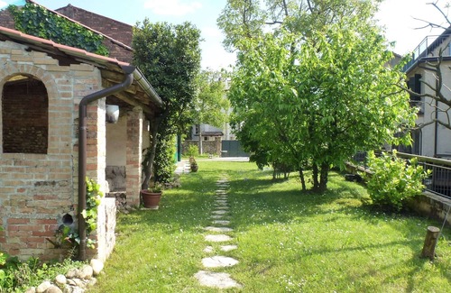 Volpago del Montello House | Newly Renovated Retreat with Garden, Wifi & Perfect Reviews