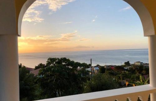 Giraudel House | Family-Friendly Modern Home with Oceanfront Adventure