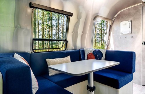 Friday Harbor House | Modern Airstream Fully Equipped in Washington