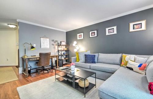 Rose Hill House | Modern Alexandria Townhome Near Old Town Attractions