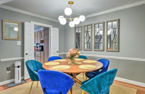 Rose Hill House | Modern Alexandria Townhome Near Old Town Attractions