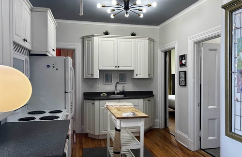 South End Apartment | Pet-Friendly 4-Bedroom Retreat with Modern Amenities