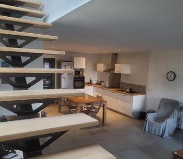 Ecotay-l'Olme Villa | Modern and authentic house
