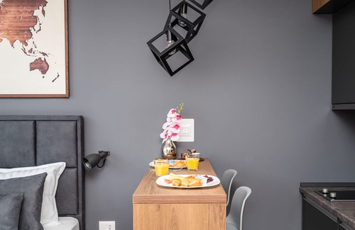 Old Town Apartment | Stylish Duplex on Main Street with Family-Friendly Amenities