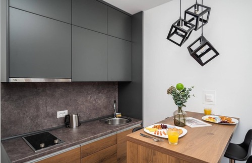 Old Town Apartment | Bright Duplex on Main Street with Family-Friendly Amenities