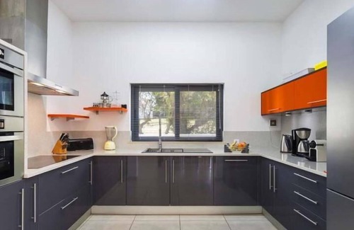 Almancil Villa | Bright Two Bedroom Villa with Pool in Almancil, Algarve