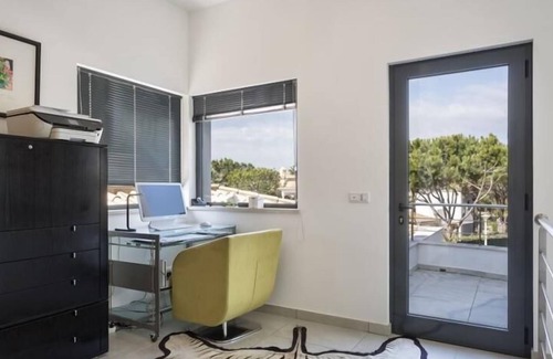 Almancil Villa | Bright Two Bedroom Villa with Pool in Almancil, Algarve