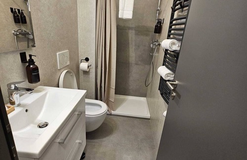 Wels Apartment | Stylish Central Apartment with Breakfast and Family Amenities