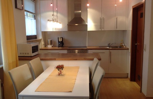 Weststadt Apartment | Guest Rated 9.8: Modern Apartment with Kitchen in Heidelberg