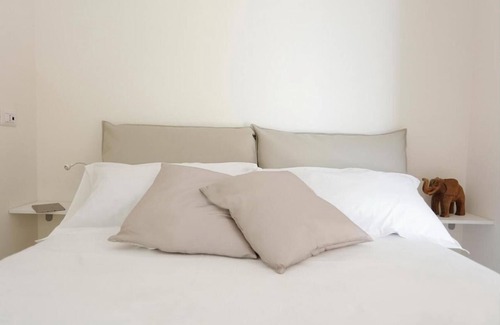Torre Archirafi Apartment | Eco-Friendly Apartment with Pool and Ocean View Escape