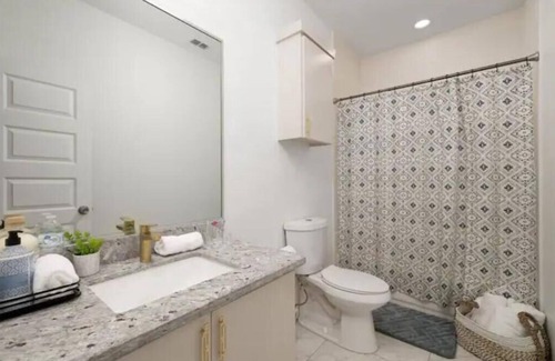San Juan Apartment | Cozy Retreat with Spa & Breakfast Near Expwy 83