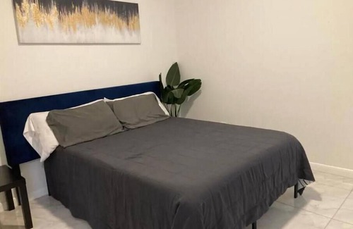 San Juan Apartment | Cozy Retreat with Spa & Breakfast Near Expwy 83