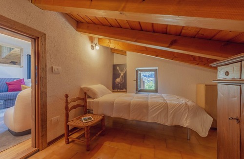La Salle Apartment | Modern Two-Room Apartment with Beautiful Views & Spa