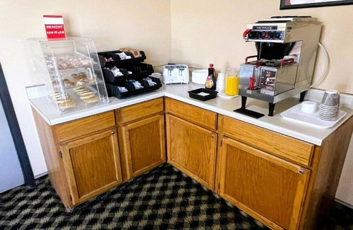 Grandview Plaza House | Modern and Homely Retreat for a Comfy Stay