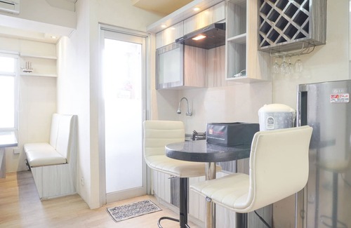 Pluit Apartment | Cozy 2Br Green Bay Pluit Apartment with Ocean Views