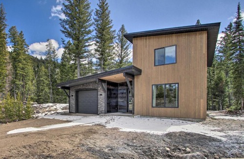 Philipsburg House | Modern Cabin for Skiing, Fishing, and Hiking Adventures