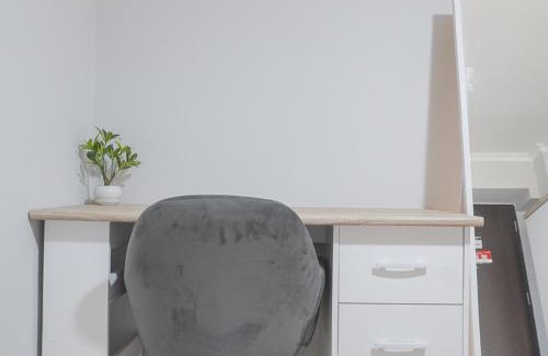 Kebagusan Apartment | Relaxing Studio Retreat at Kebagusan City Apartment