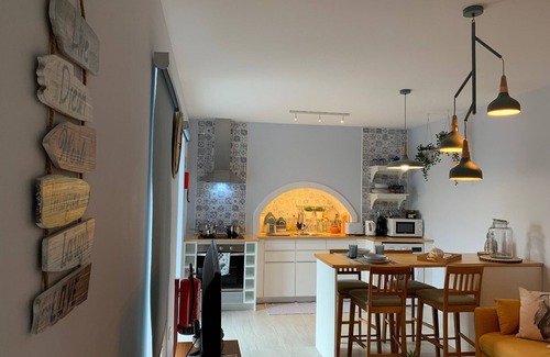 Feteiras Apartment | Romantic Retreat with Garden, Spa & Breakfast Included