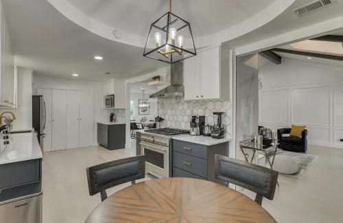 Far North Dallas House | Modern Dallas Retreat with Private Pool & Pet-Friendly Amenities