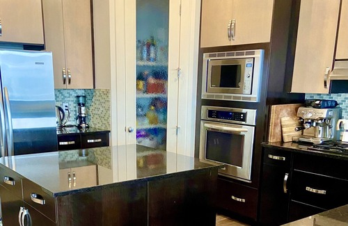 Cochrane House | Family-Friendly Retreat Near Calgary and the Mountains