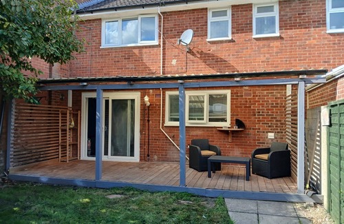 Bracknell House | Modern and Spacious 3 Bed retreat - Bracknell