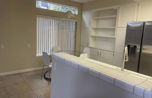 Richmond House | Modern Family Retreat Minutes from SF and Berkeley