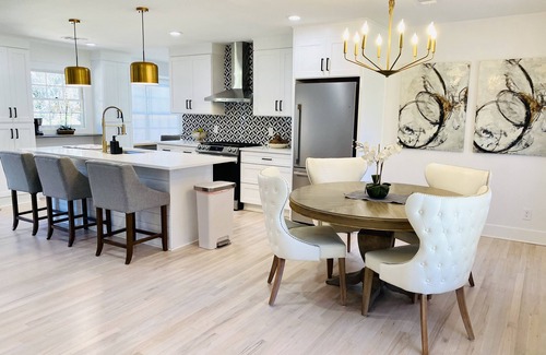 Alpharetta House | Stylish Creekside Retreat Home - Walk to Downtown Bliss