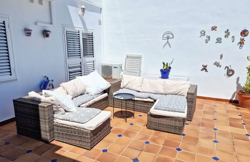 Ventanicas-El Cantal Apartment | Modern Apartment for 4 with Ocean Views and Pool Access