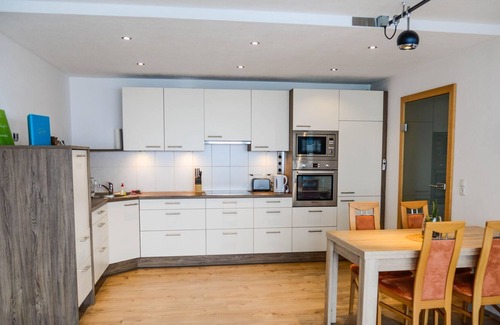 Helfenstein Apartment | Modern Apartment in Hart near Fügen with great view