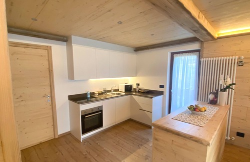 Auronzo di Cadore Apartment | Prime Apartment with Lake View in Auronzo - Guest Rated 10/10