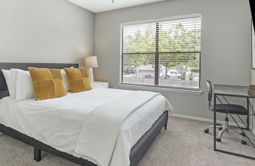 Greater Northdale Apartment | Modern Apartment with Kitchen in Prime Location