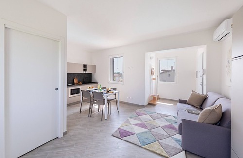 Soiano del Lago Apartment | Modern apartment with pool