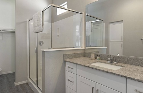 Litchfield Park Apartment | Modern Apartment with Kitchen in Central Location