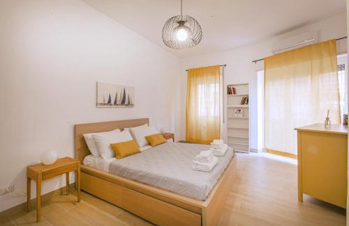 Quartiere Coppede Apartment | Modern apartment 100 meters from Piazza Mincio