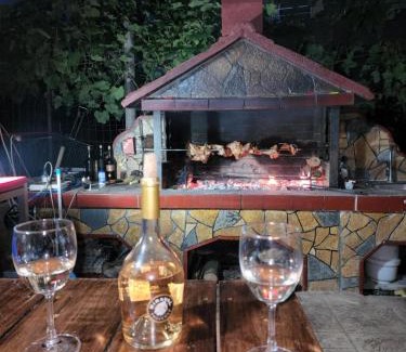 Elbasan Apartment | Villa Ceni: Pet-Friendly Retreat with 9/10 Guest Rating