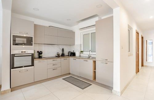 Sliema Apartment | Modern apartment direct access to Sliema beaches