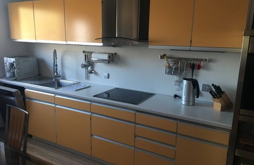 Cadolzburg Apartment | Modern Apartment for Up to 6 Guests with Breakfast Included