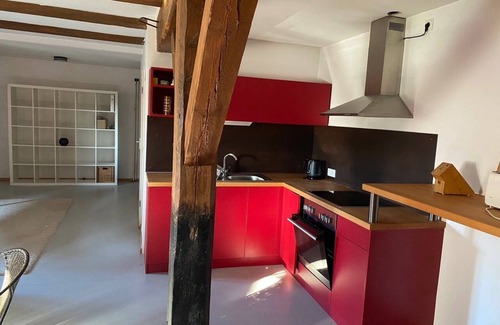 Leuenberg Apartment | Modern Apartment with Pool and Ocean View - Top Rated Stay