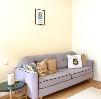 Rudolfsheim-Funfhaus Apartment | Modern Apartment I Near Schönbrunn I Vienna City Center