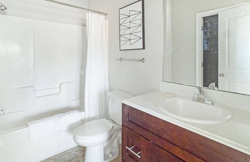 Johns Island Apartment | Stylish Apartment in Ideal Location with Family-Friendly Amenities