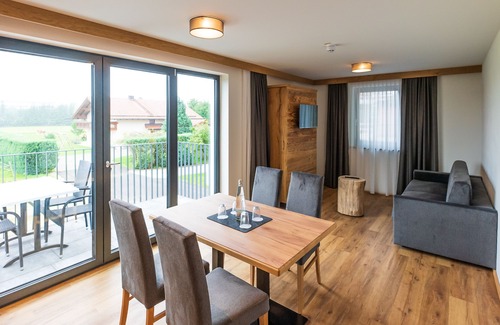 Heufeld Apartment | modern apartment in alpine style