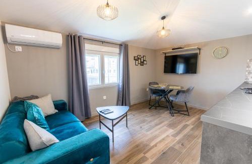 Goricani Apartment | Modern apartment in a quiet area near the Airport