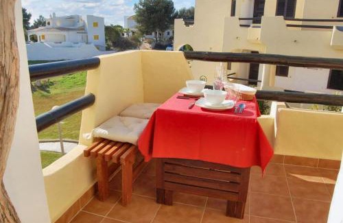 Alvor Apartment | Cozy One Bedroom Apartment with Pool Near Alvor Beach