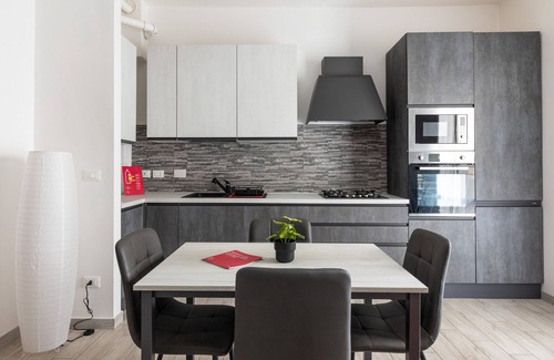 San Donato Apartment | Stylish Apartment in Bologna with Breakfast & Family-Friendly Amenities