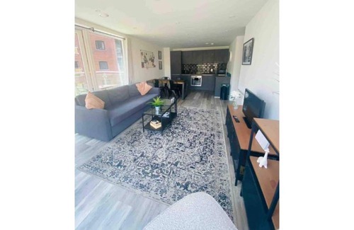 Cardiff City Centre Apartment | Modern Apartment in Cardiff City Centre - Pet Friendly Stay