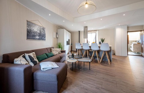 Consiglio di Rumo Apartment | Modern Family-Friendly Apartment in Gravedona - Larihome A14